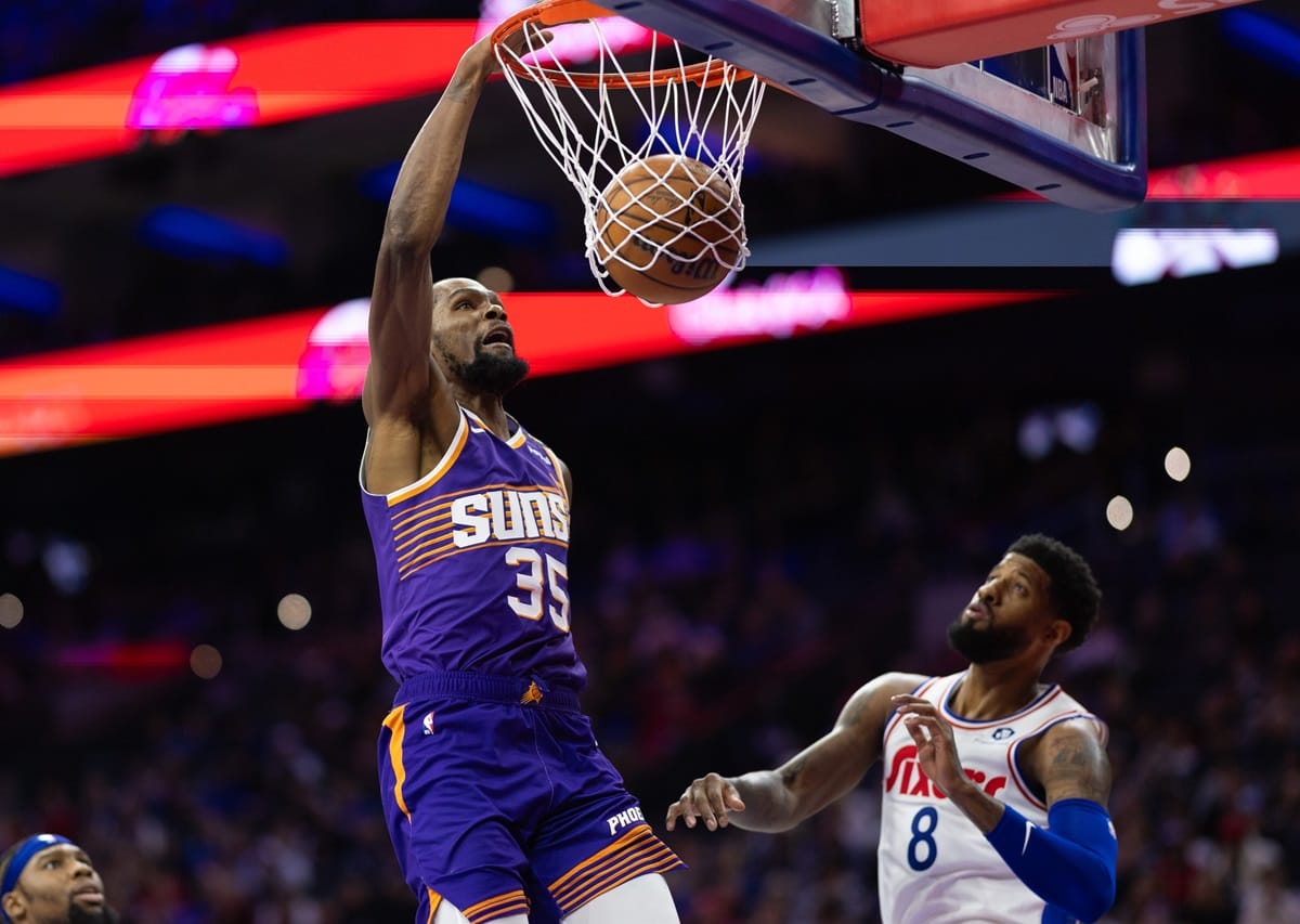 Kevin Durant y Paul George, en un Suns vs 76ers