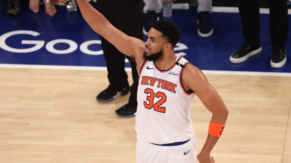 Towns lanza un triple ante los Pacers