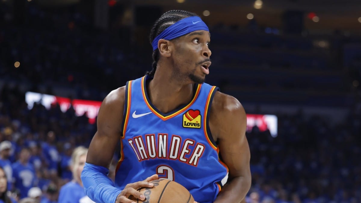 Shai Gilgeous-Alexander, disputando un partido de playoffs contra Denver Nuggets.