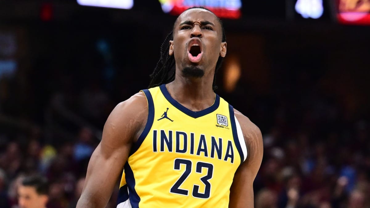 Aaron Nesmith celebra una acción del primer partido de semifinales de conferencia ante Cleveland.