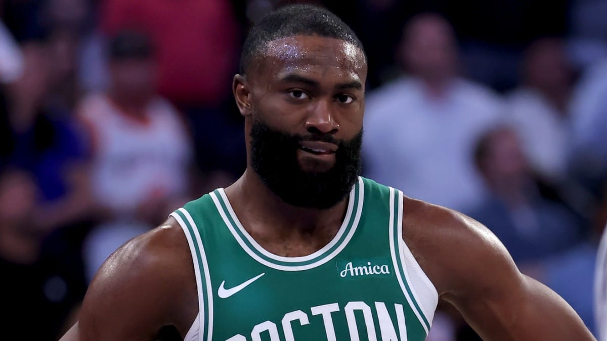 Jaylen Brown, apesadumbrado en el Game 6 ante los Knicks.
