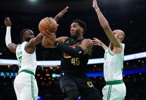 Boston escuchará ofertas por Jaylen Brown y Derrick White