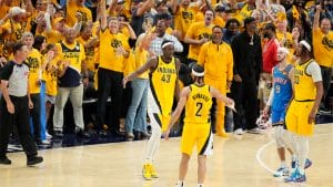 Los Pacers celebran una canasta en el Game 6 de las Finales