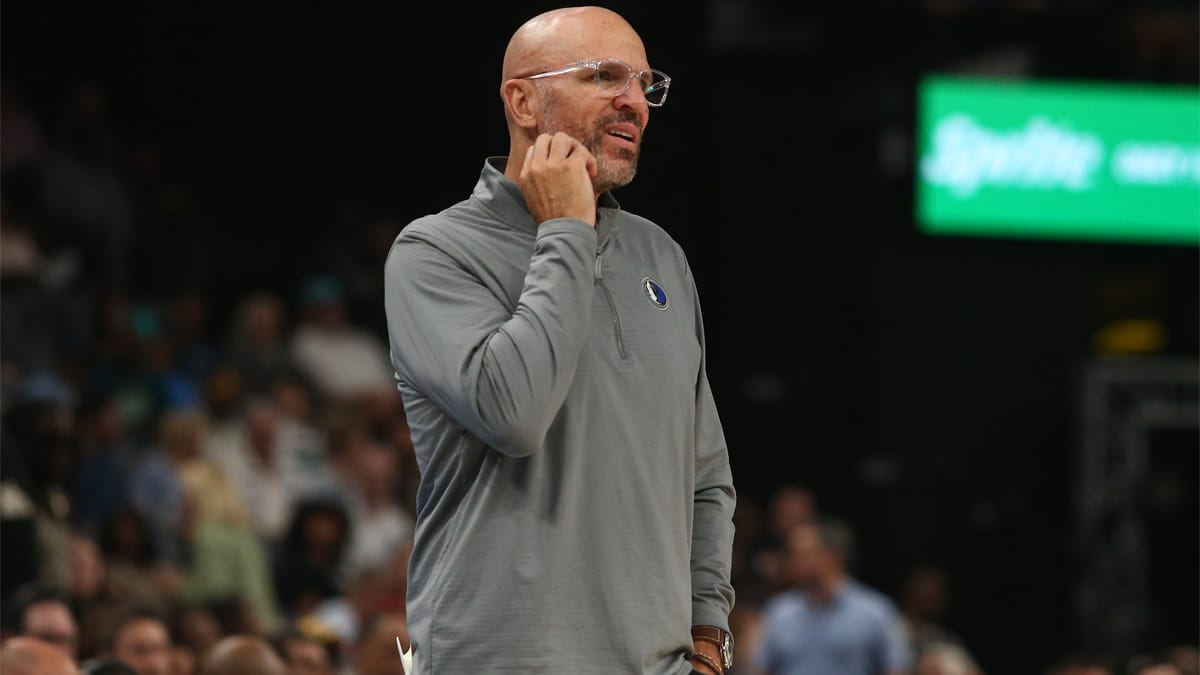 Jason Kidd en el banquillo de los Mavericks
