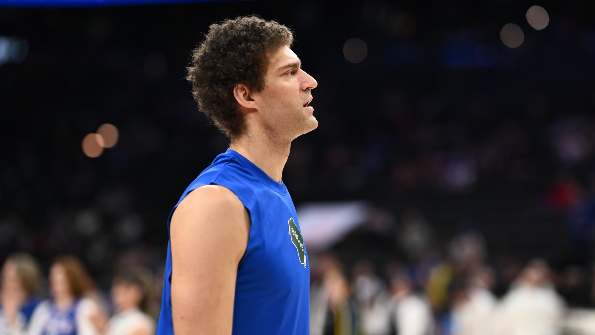 Brook Lopez durante un calentamiento.