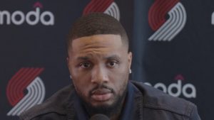 Damian Lillard durante su primera rueda de prensa de vuelta en Portland.