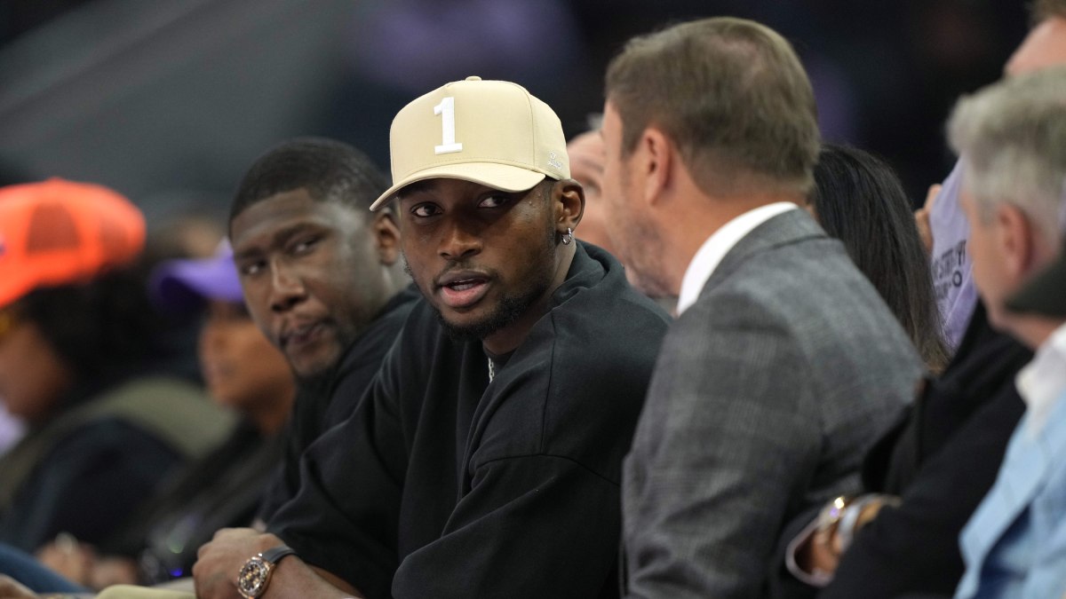 Jonathan Kuminga acudió a Las Vegas para ver al equipo de los Warriors en la Summer League.