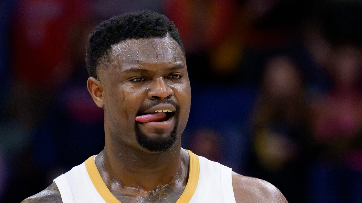 Zion Williamson durante un partido ante Los Angeles Clippers.