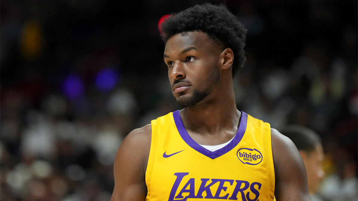 Bronny James durante la Summer League