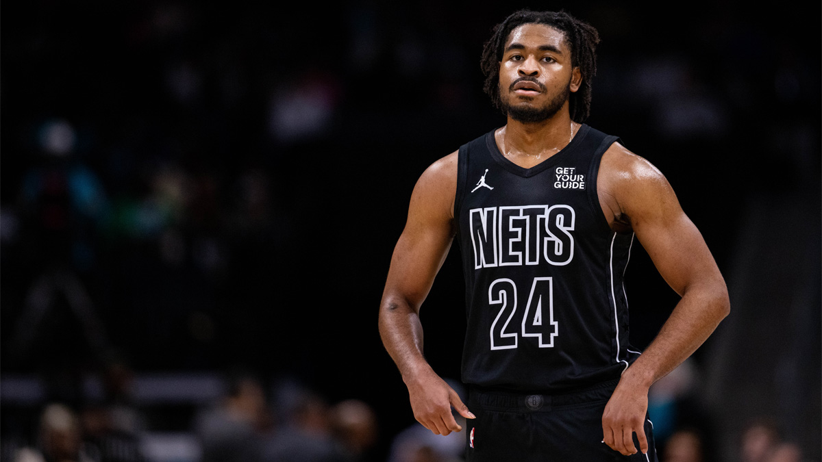 Cam Thomas durante un partido de temporada regular