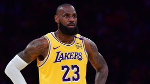 LeBron James, disputando un partido con Los Angeles Lakers.