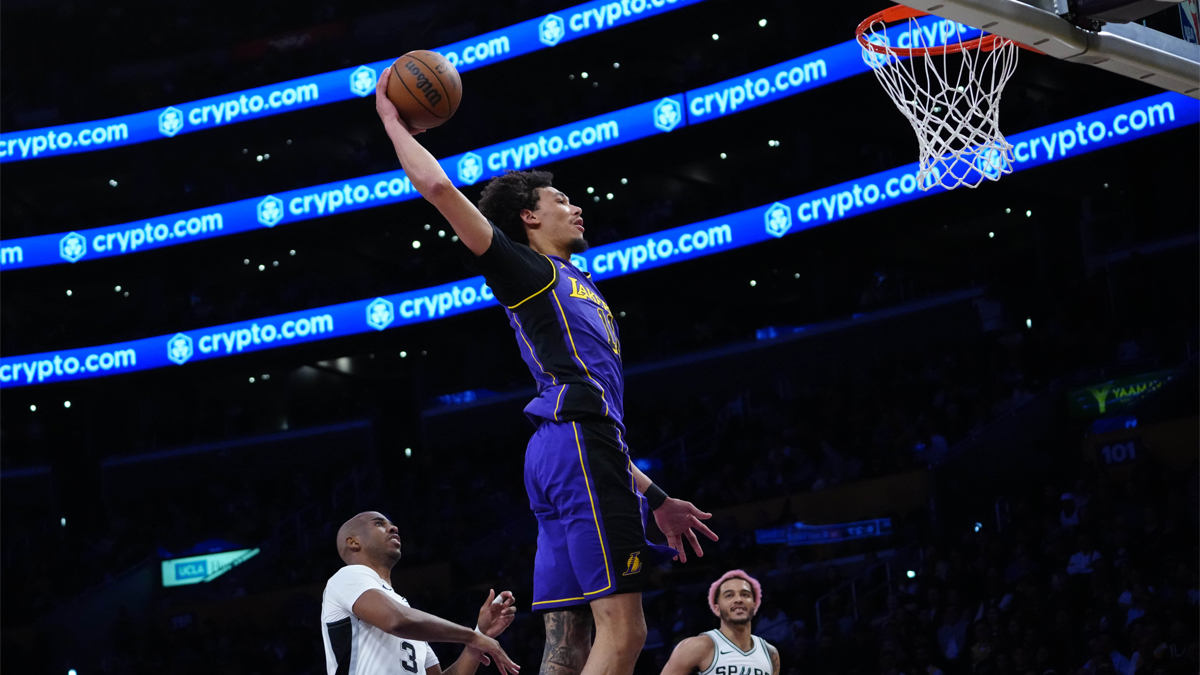 Jaxson Hayes culmina un mate