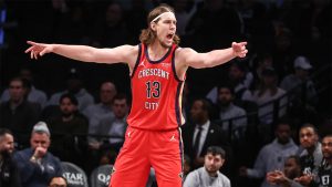 Kelly Olynyk llegará a San Antonio