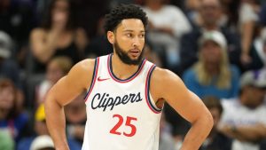 Ben Simmons, disputando un partido con Los Angeles Clippers.