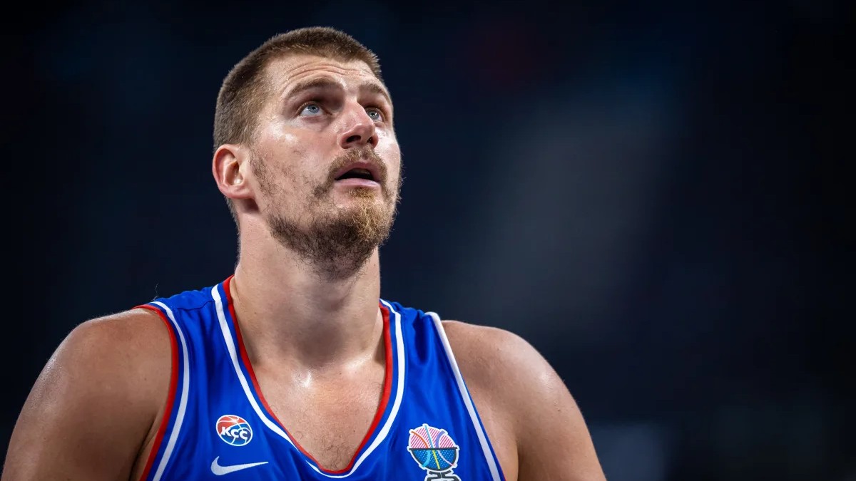 Nikola Jokic volvió a liderar a Serbia a una nueva victoria.