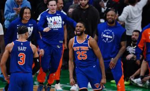 Mikal-Bridges-celebrando-con-los-Knicks