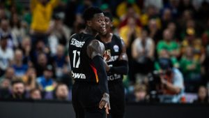 Dennis Schroder, disputando el Eurobasket con Alemania.