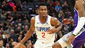 Shai Gilgeous-Alexander, disputando un partido con Los Angeles Clippers.