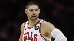 Nikola Vucevic, disputando un partido con los Chicago Bulls.