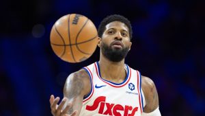 Paul George durante uno de sus últimos encuentros con los Philadelphia 76ers.