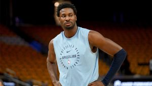 Jaren Jackson en un calentamiento