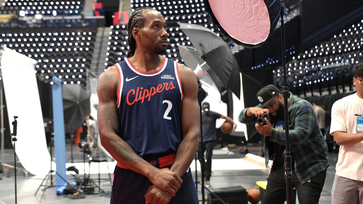 Kawhi Leonard ha vivido un mes de polémica