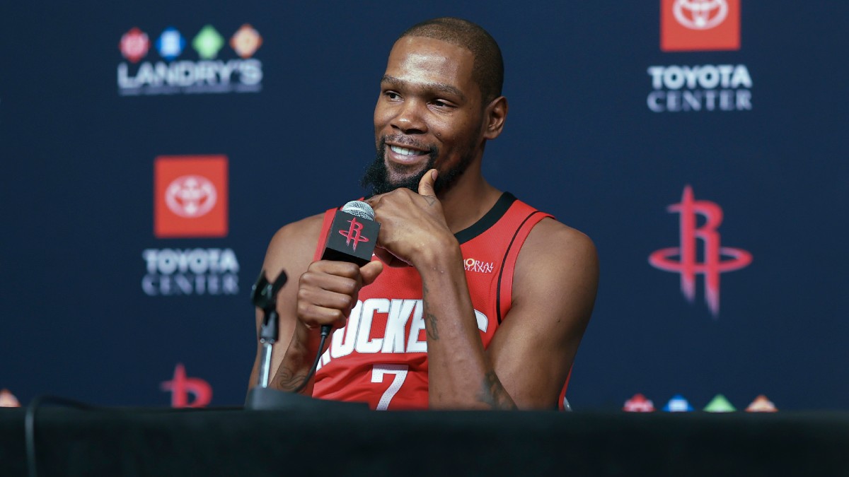 Kevin Durant ya posa con la camiseta de Houston
