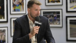 Luka Doncic, durante una entrevista en las instalaciones de los Lakers.