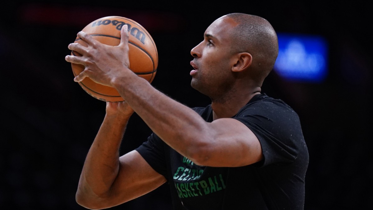 Al Horford, antes de iniciar un partido con los Boston Celtics.