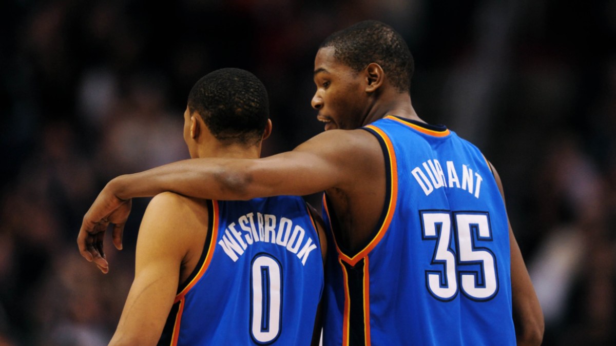 Russell Westbrook y Kevin Durant durante su etapa en OKC.