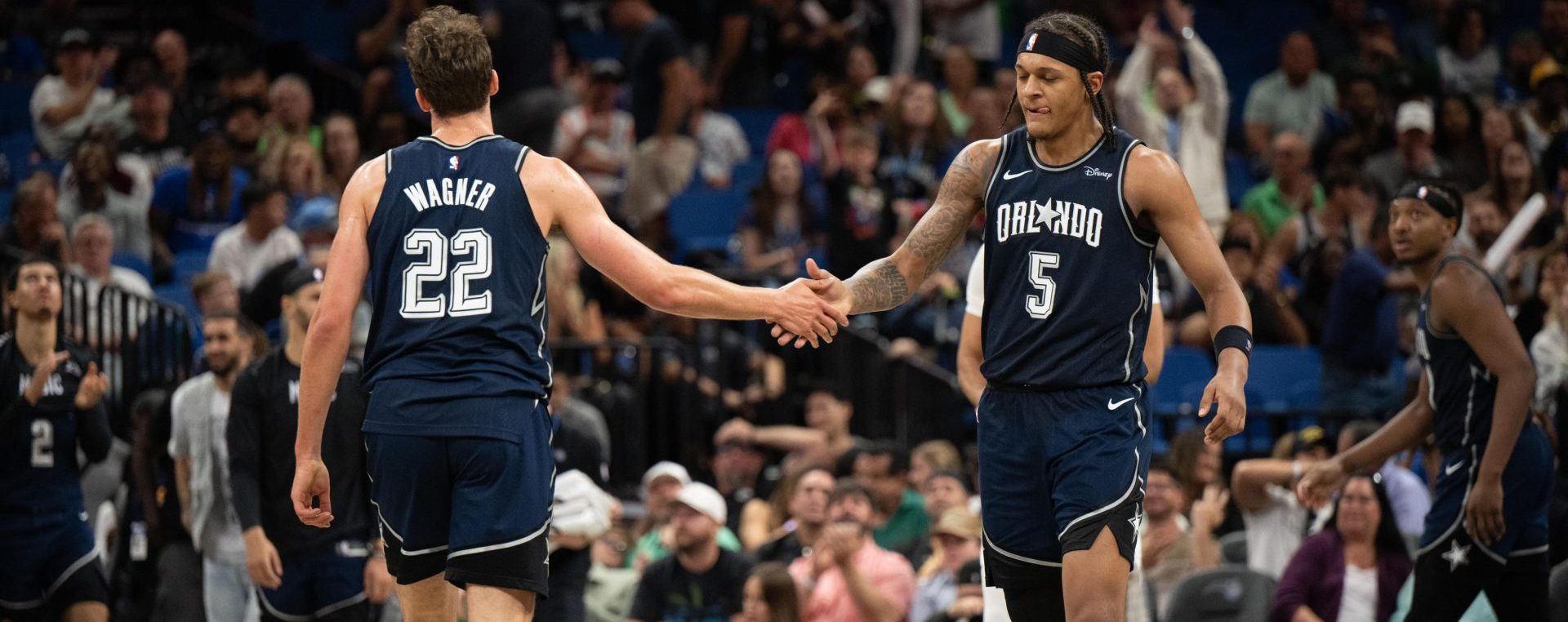 Paolo-Banchero-y-Franz-Wanger-con-los-Orlando-Magic