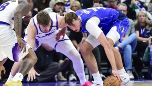 Cooper Flagg, durante un partido de pretemporada contra Utah Jazz.