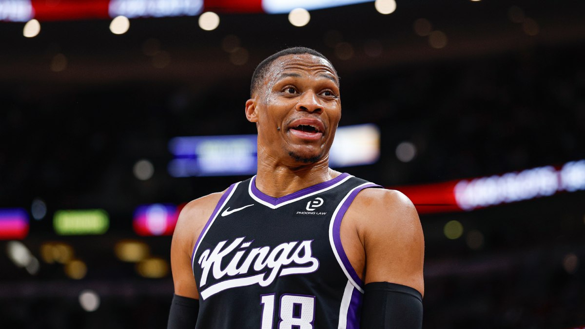 Russell Westbrook durante un partido con los Sacramento Kings.