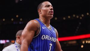 Desmond Bane terminó expulsado ante Atlanta