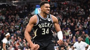Giannis da a los Bucks su sexta victoria