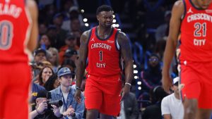 Zion Williamson vuelve a lesionarse