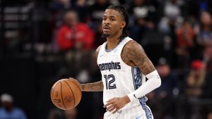 Ja Morant, disputando un partido de la temporada 2025-26 de la NBA.