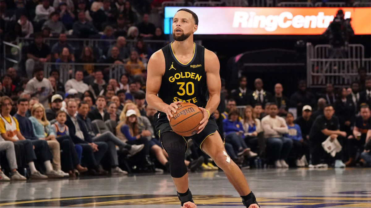 Curry vuelve a la acción este viernes