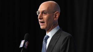 Adam Silver sigue luchando contra el tanking
