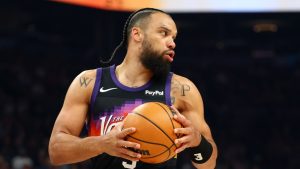 Dillon Brooks, durante un partido con los Phoenix Suns.