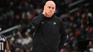 Carlisle, entrenador de los Pacers