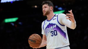 Los Jazz reciben una multa