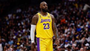 LeBron supera a Kareem
