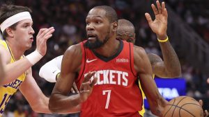 Kevin Durant, jugando contra Los Angeles Lakers.