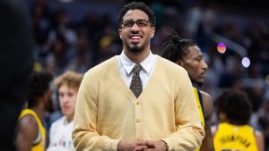 Tyrese Haliburton en una de sus visitas al estadio de los Pacers.