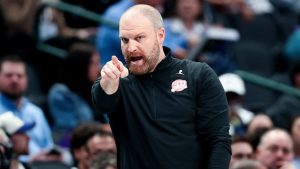 Taylor Jenkins dirige a los Memphis Grizzlies.