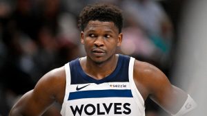 Anthony Edwards no llegará a los 65 partidos