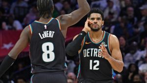 Tobias Harris, celebrando una acción en cancha de los Philadelphia 76ers.