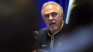 Kevin Pritchard, presidente de los Indiana Pacers, durante una rueda de prensa.