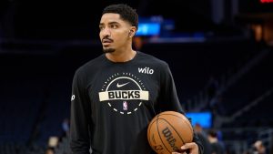 Gary Harris sigue en Milwaukee